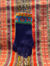 Gloves with colorful design