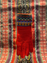 Gloves with colorful design