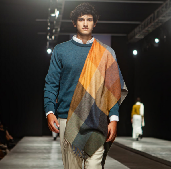 Shawl with checkered design