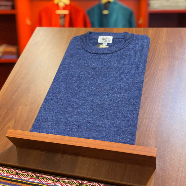 Suéter “Q'uychi Yaku” cuello O Azul Agua